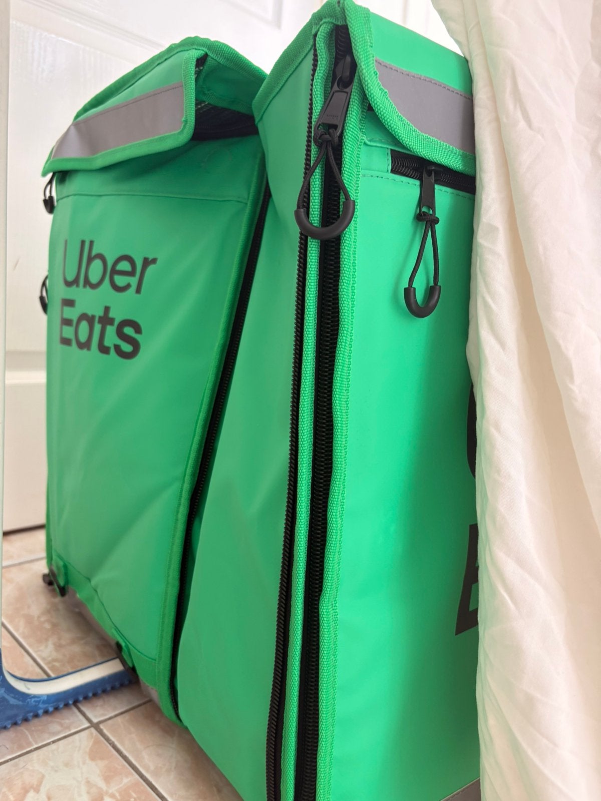 NIEUW UBER BEZORGTAS TE KOOP, Ophalen, Nieuw