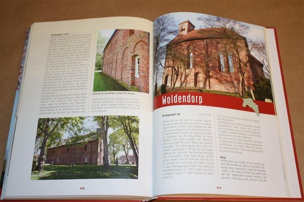 Religieus Erfgoed in Groningen. Oude kerken Ommelanden., Ophalen of Verzenden, Zo goed als nieuw