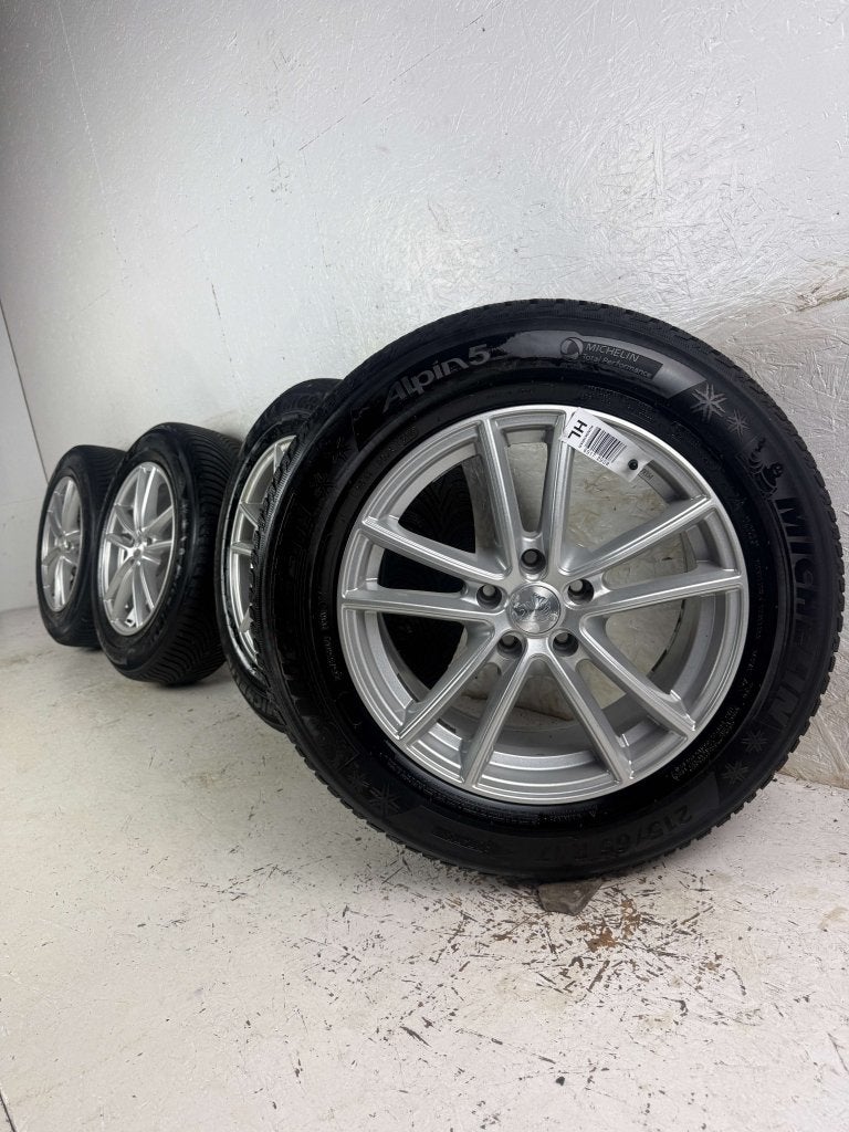 Skoda Karoq Audi Q2 Q3 Volkswagen T-Roc velgen 17" 5x112