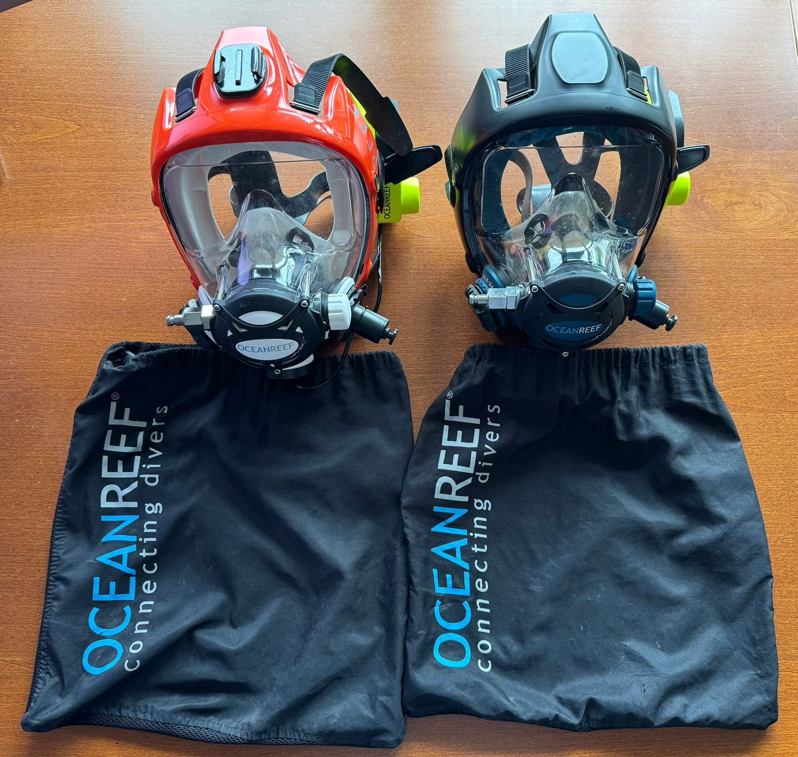 2 Full Face Maskers met communicatie, merk Ocean Reef, Ophalen, Gebruikt