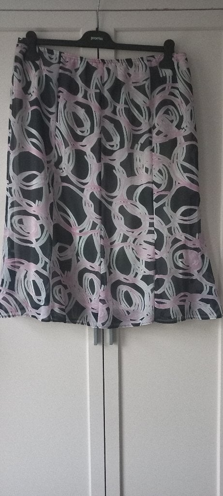Sommermann rok maat 46 zgan, Maat 46/48 (XL) of groter, Ophalen of Verzenden, Zo goed als nieuw, Onder de knie