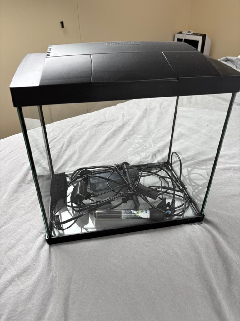 Aquarium 30 liter, Dieren en Toebehoren, Vissen | Aquaria en Toebehoren, Ophalen, Verwarming, Zo goed als nieuw, Leeg aquarium