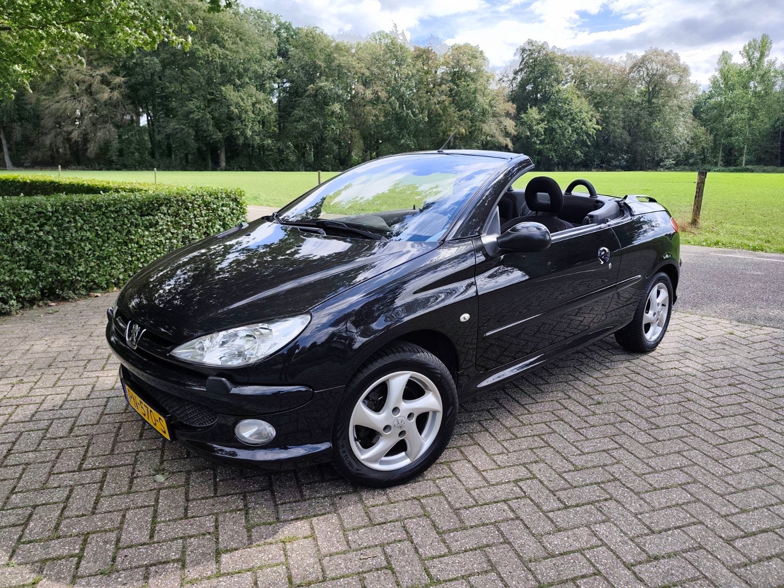 Peugeot 206 1.6 16V CC Cabriolet, Airco, stoelverw, Auto's, Peugeot, Voorwielaandrijving, Euro 5, Stof, Zwart