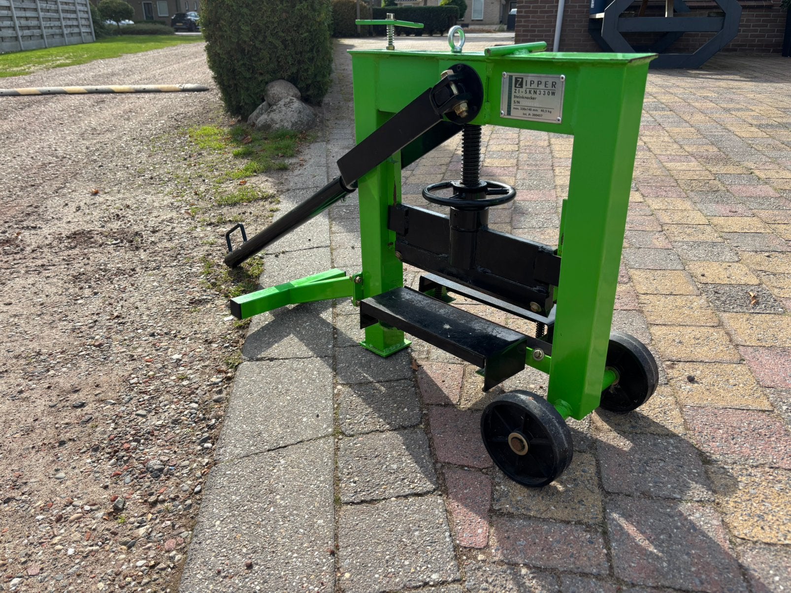 Te huur steenknipper stenenknipper klinkerknipper, Ophalen, Zo goed als nieuw