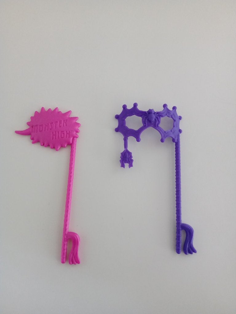 2 Maskers voor Monster High Photo Booth Ghouls – DRACULAURA, Ophalen of Verzenden, Zo goed als nieuw, Accessoires