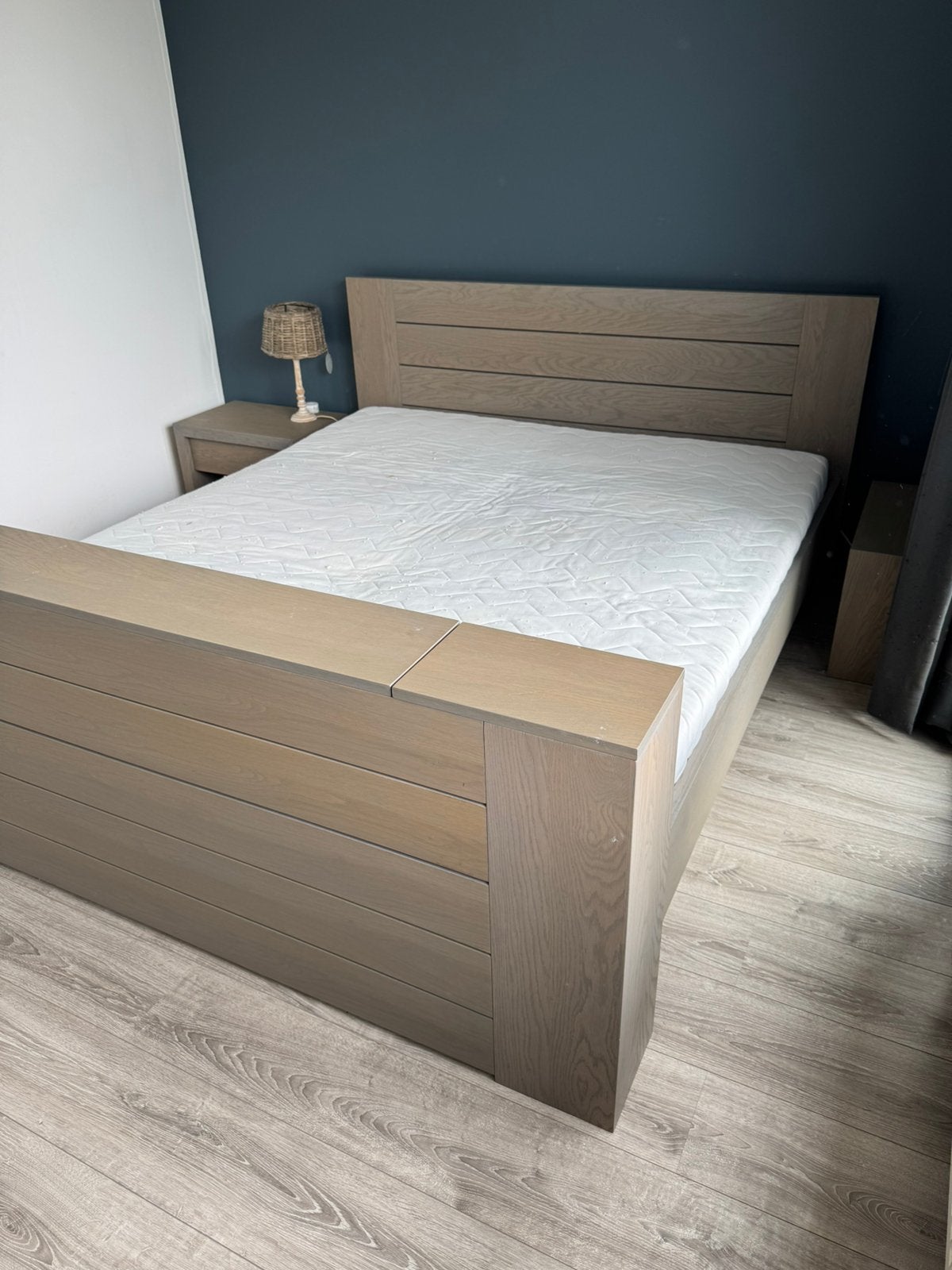 Haco compleet 2 prs bed met bodem, matras en tv stand., Ophalen, Gebruikt, Tweepersoons