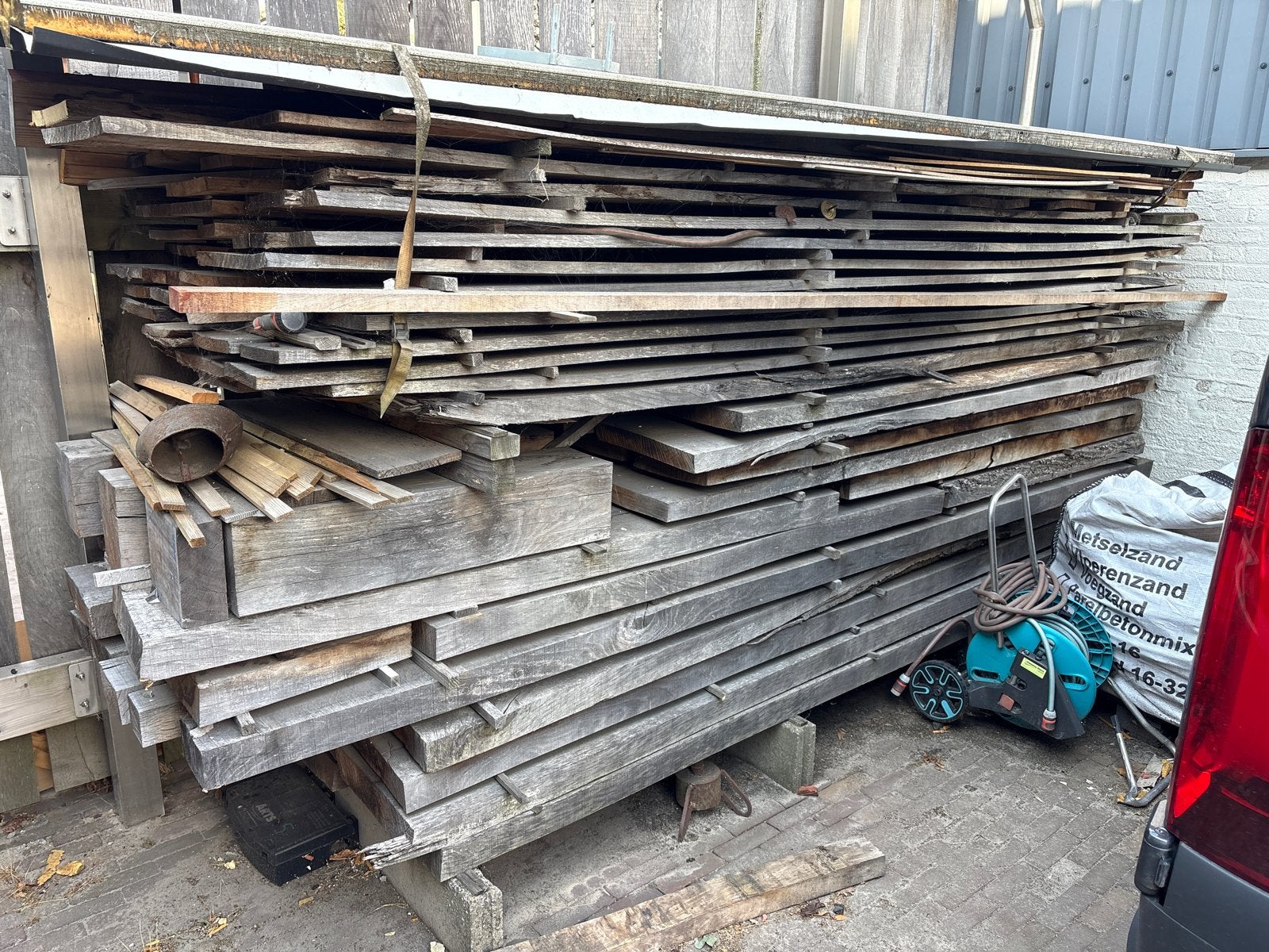 Partij eikenhout: balken en planken, Ophalen, Gebruikt, Eiken, Balk