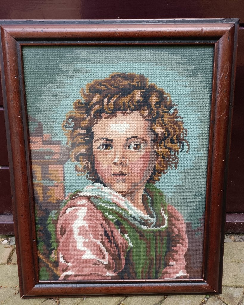 Hand geborduurd schilderij in steelsteek jongen 46,5 x 36,5, Ophalen of Verzenden, Zo goed als nieuw, Handborduren, Overige typen