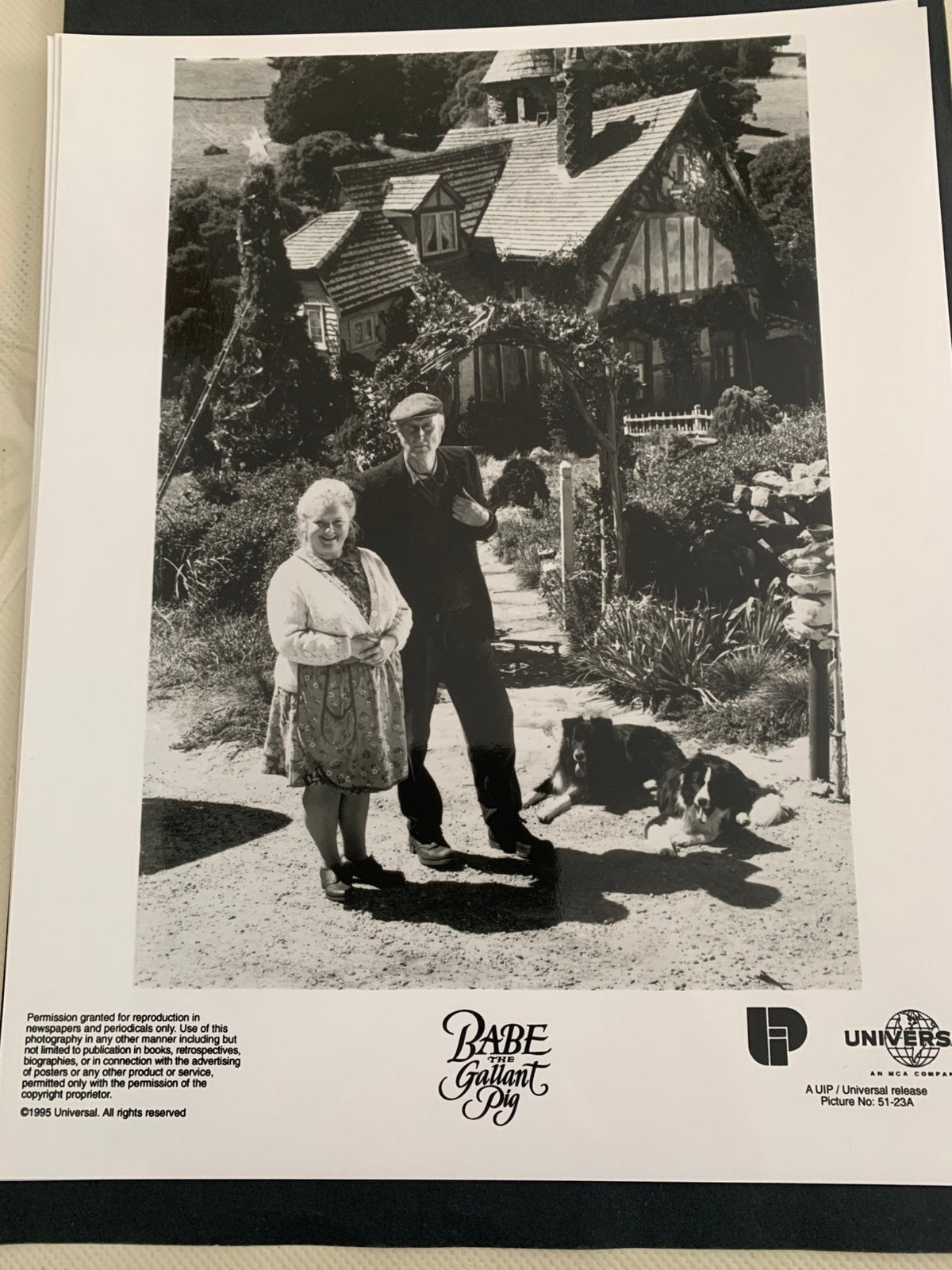 4 x Filmfoto’s Babe The Gallant Pig Universal Company, Verzenden, 1980 tot heden, Foto, Zo goed als nieuw