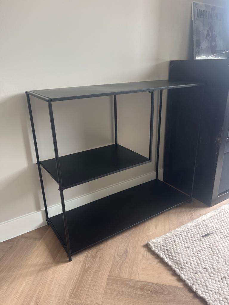 Zwart metalen kastje - 77x30x69 cm, Ophalen, 50 tot 100 cm, Zo goed als nieuw, 25 tot 50 cm