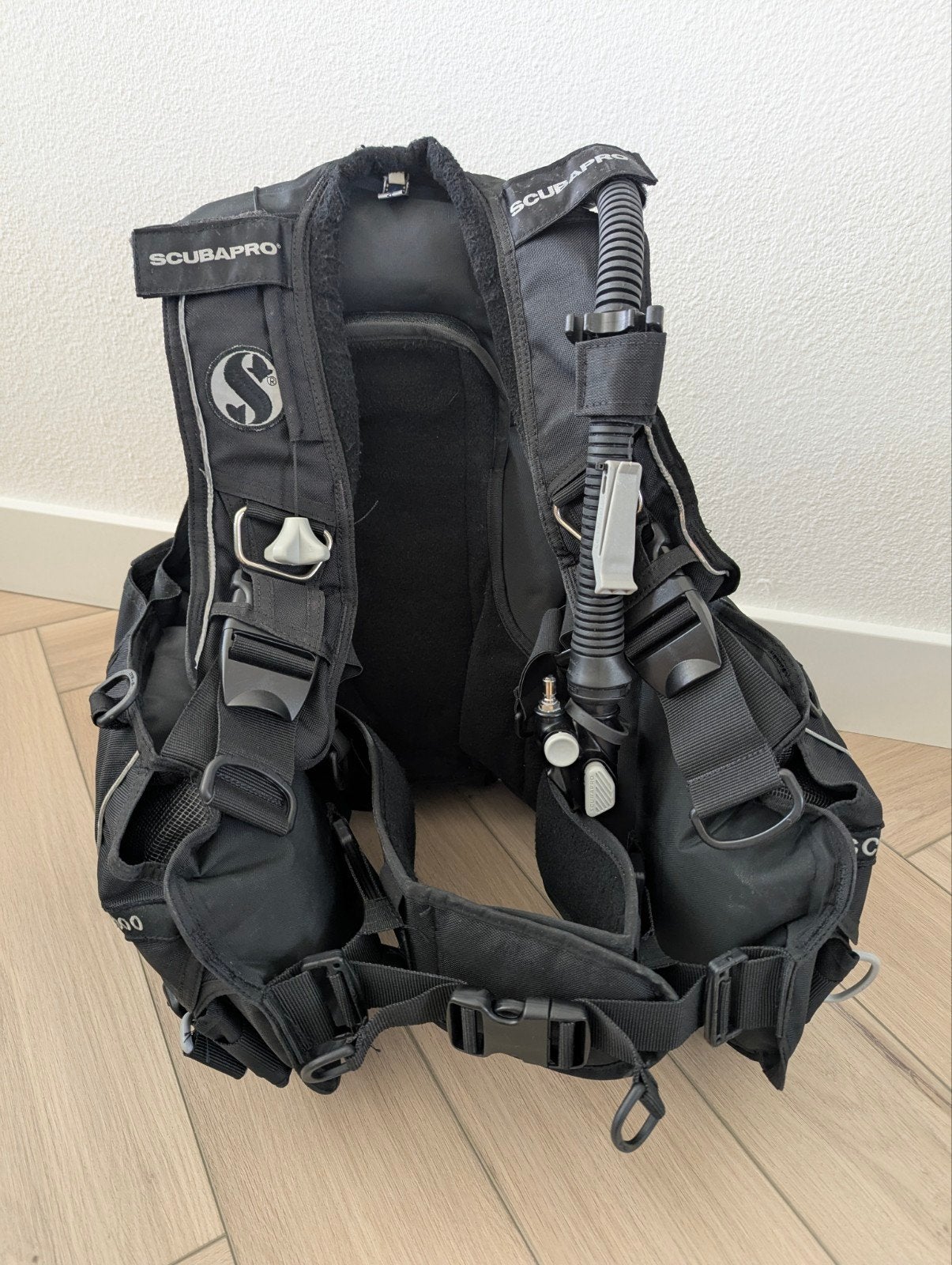 Scuba Pro BCD duikvest maat M, Watersport en Boten, Ophalen of Verzenden, Zo goed als nieuw