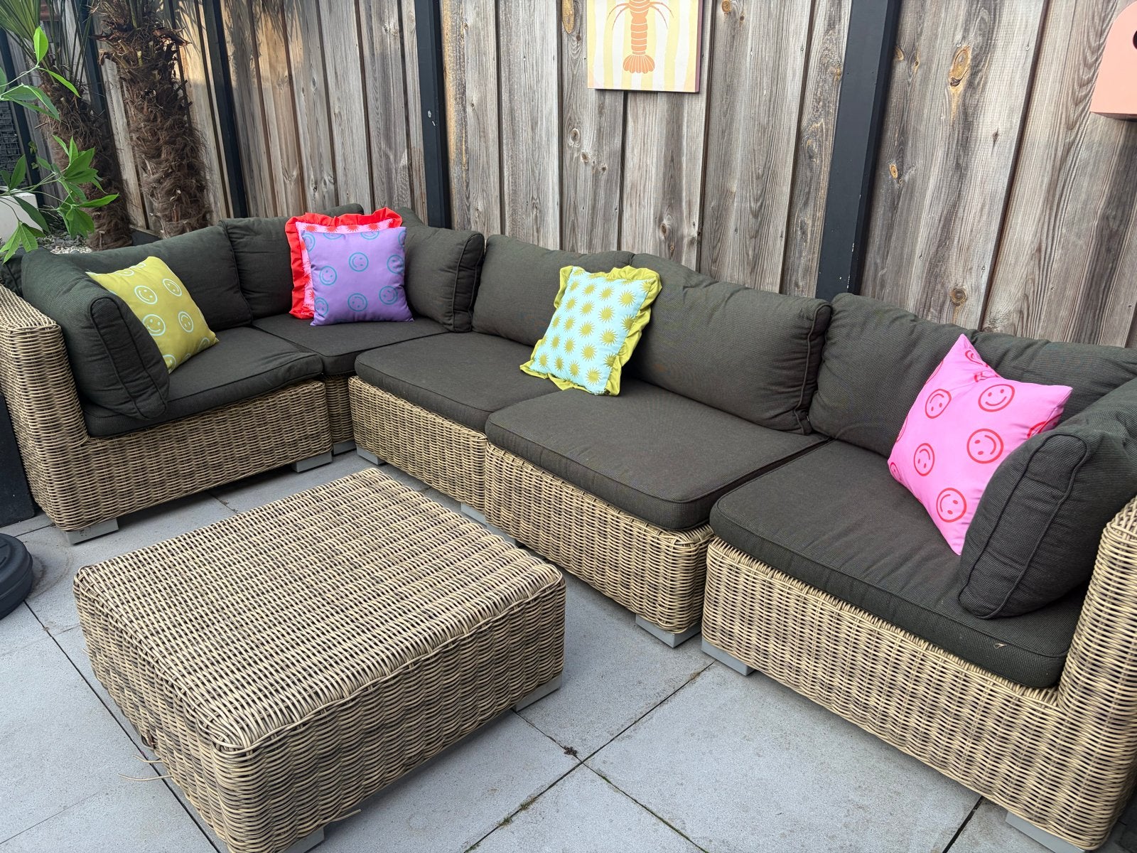Wicker Loungeset met losse fauteuil en hocker, Tuin en Terras, Ophalen, Gebruikt, Meer dan 8 zitplaatsen, Loungeset