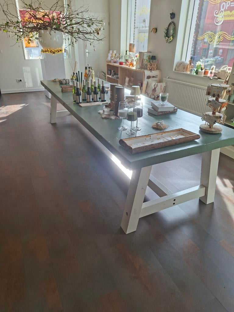Grote eettafel met 2 bankjes, Ophalen