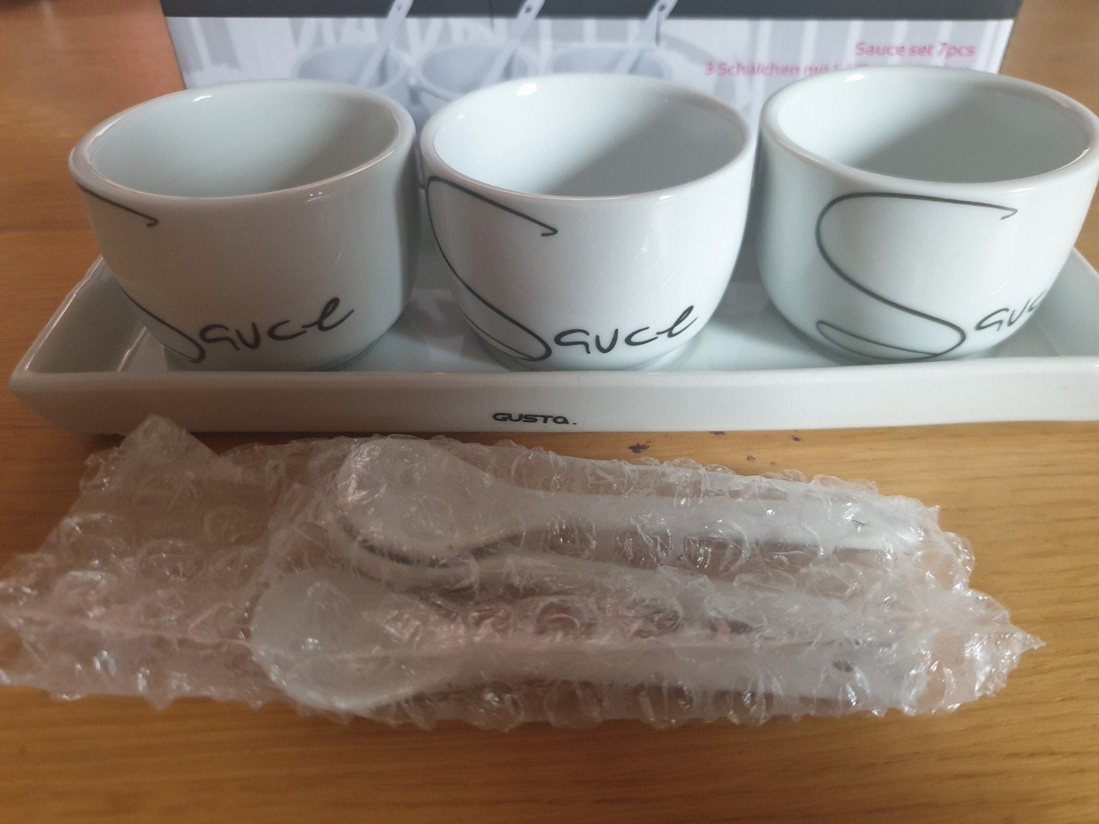 (T) Set Saus Schaaltjes van Gusta. Tapas. Gourmet. Wit/tekst, Ophalen of Verzenden, Nieuw