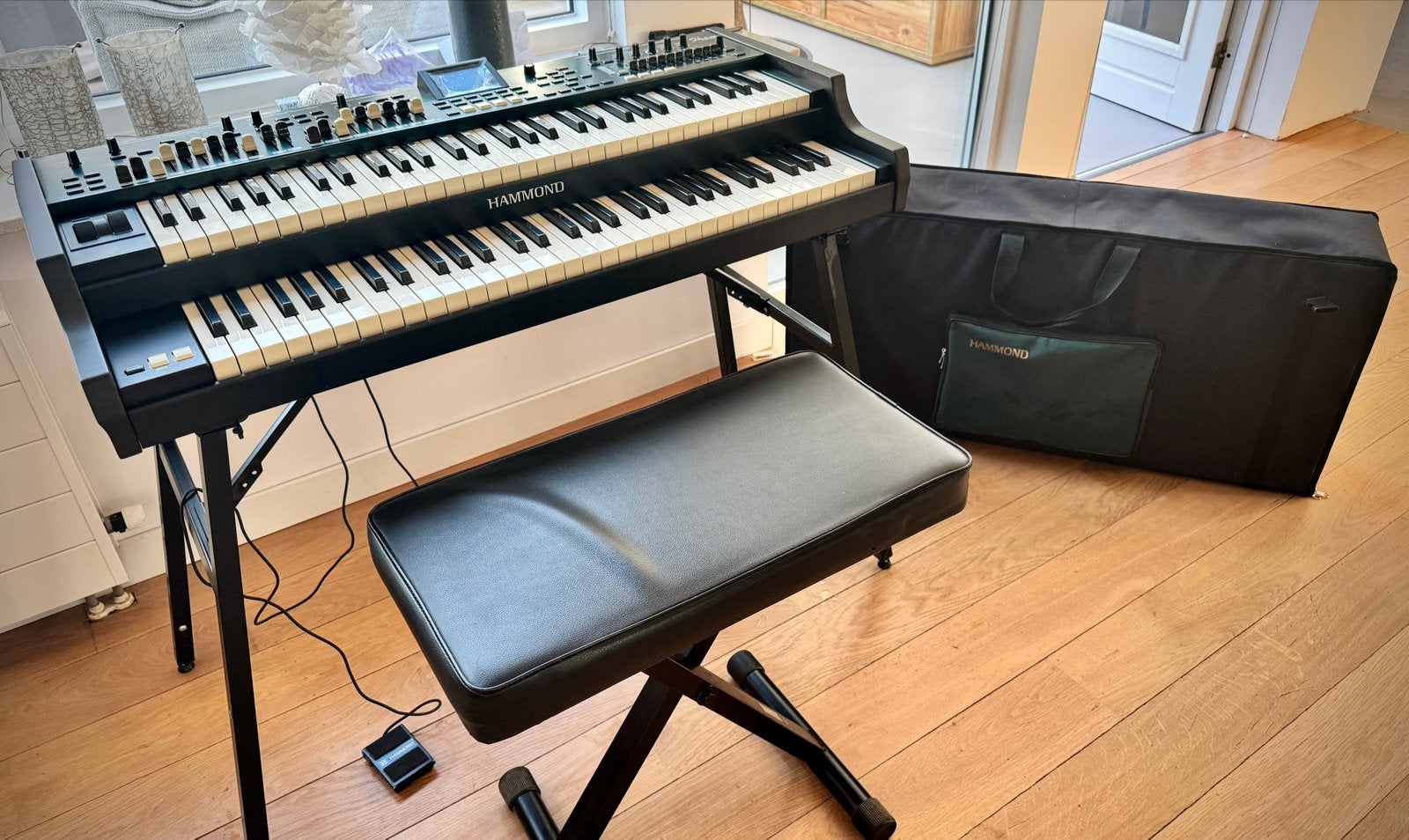 Hammond SKX PRO Dubbel Manuaal Orgel, standaard en softcase., Muziek en Instrumenten, Keyboards, Overige aantallen, Zo goed als nieuw