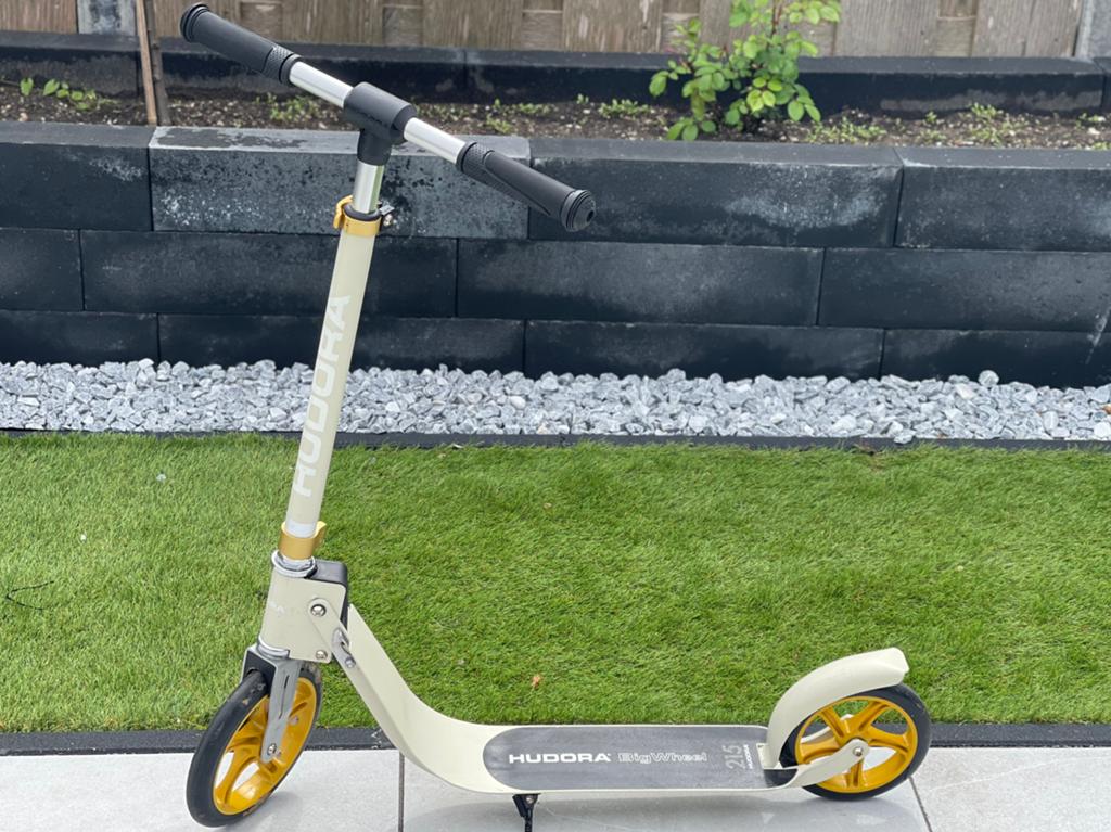 step  HUNDORA, Fietsen en Brommers, Ophalen of Verzenden, Gebruikt, Gewone step