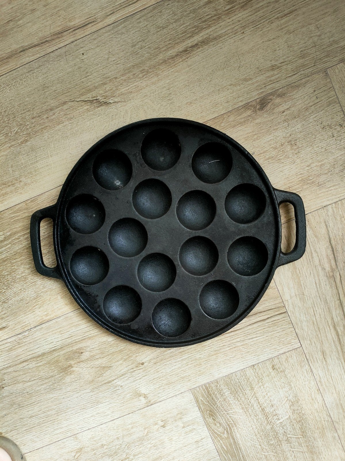 Poffertjes plaat pan gietijzer, Huis en Inrichting, Keuken | Potten en Pannen, Ophalen of Verzenden, Gietijzer