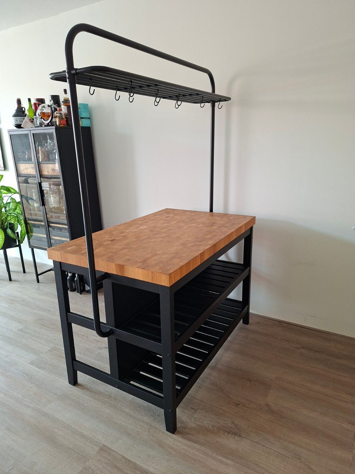IKEA VADHOLMA Keukeneiland met rek, zwart/eiken, Huis en Inrichting, Ophalen, Hout, IKEA, Keukentrolley