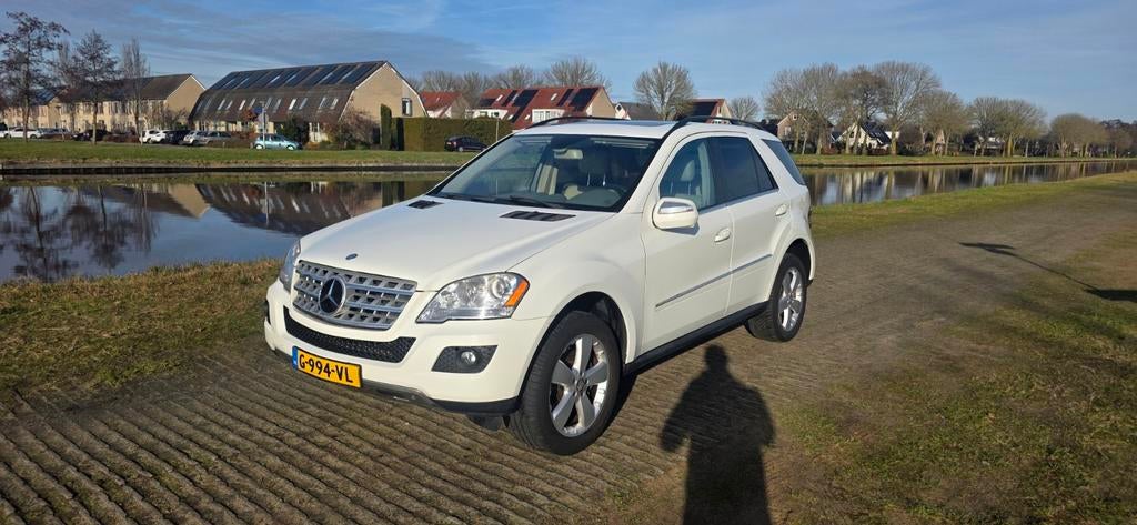 Unieke Mercedes ML 350 (USA import) | Benzine | Wit | Zeldza, Auto's, Automaat, Achterwielaandrijving, Beige, Wit