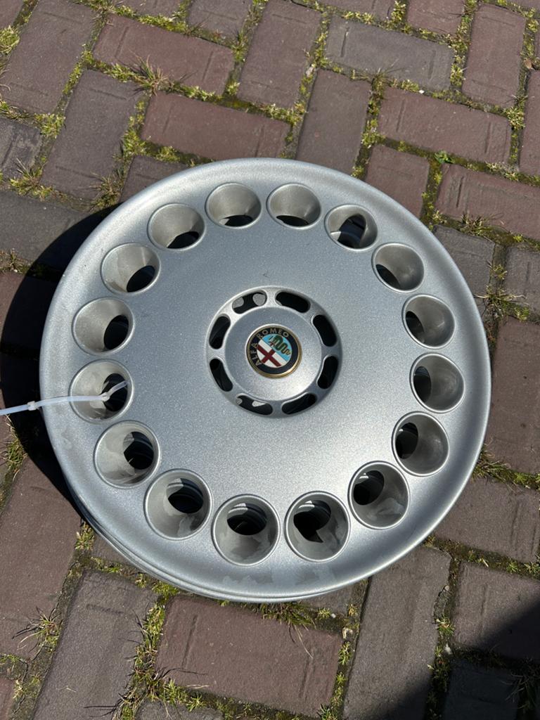 Alfa Romeo wieldoppen 156/147/GT winterbanden op staal, Ophalen, Gebruikt, 15 inch, Banden en Velgen