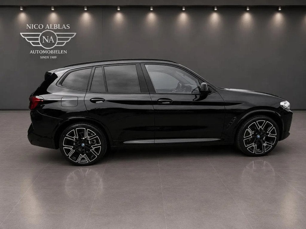 BMW iX3 Impressive M-Sport 80 kWh € 36.950,00, Automaat, Gebruikt, Overige kleuren, 2155 kg
