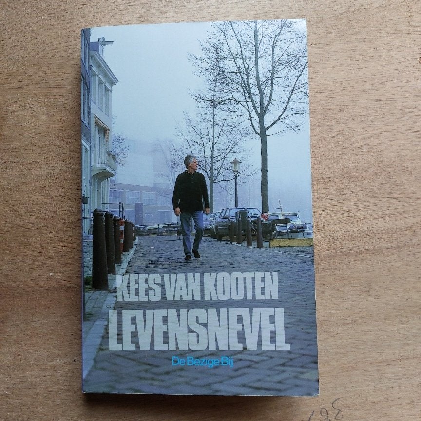 boek : Kees van Kooten "Levensnevel", Boeken, Humor, Ophalen of Verzenden