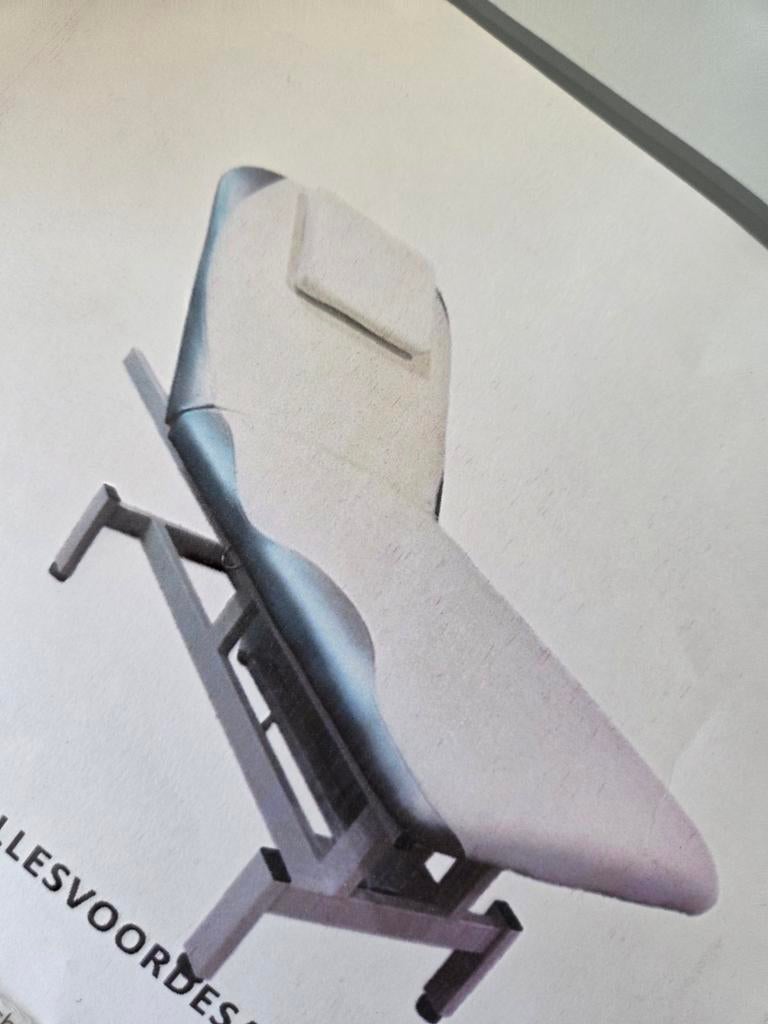 Massage bed tafel behandelstoel elektrisch nieuw, Sport en Fitness, Ophalen of Verzenden, Nieuw, Massagetafel