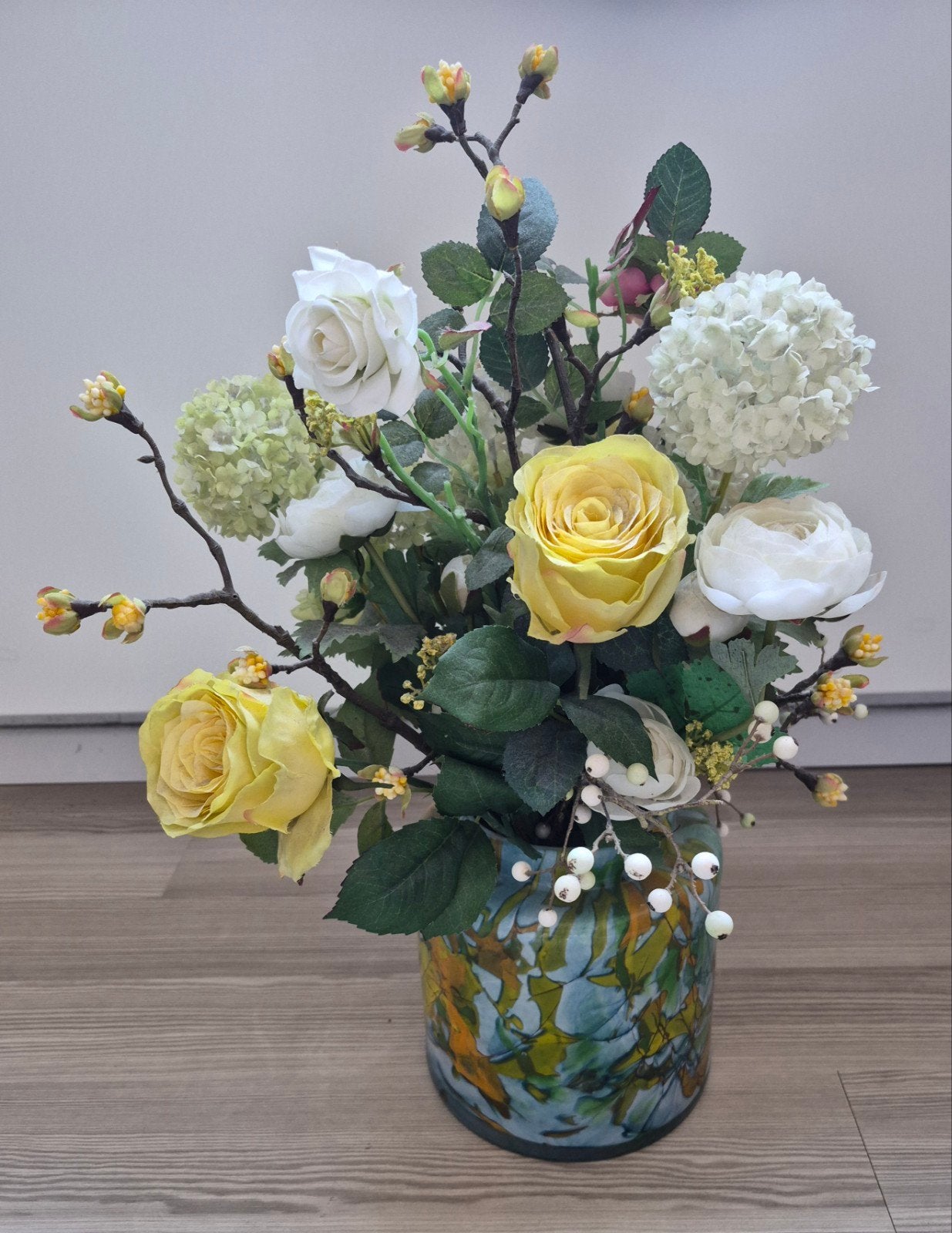 KunstBloemen in Vaas, Ophalen of Verzenden, Zo goed als nieuw