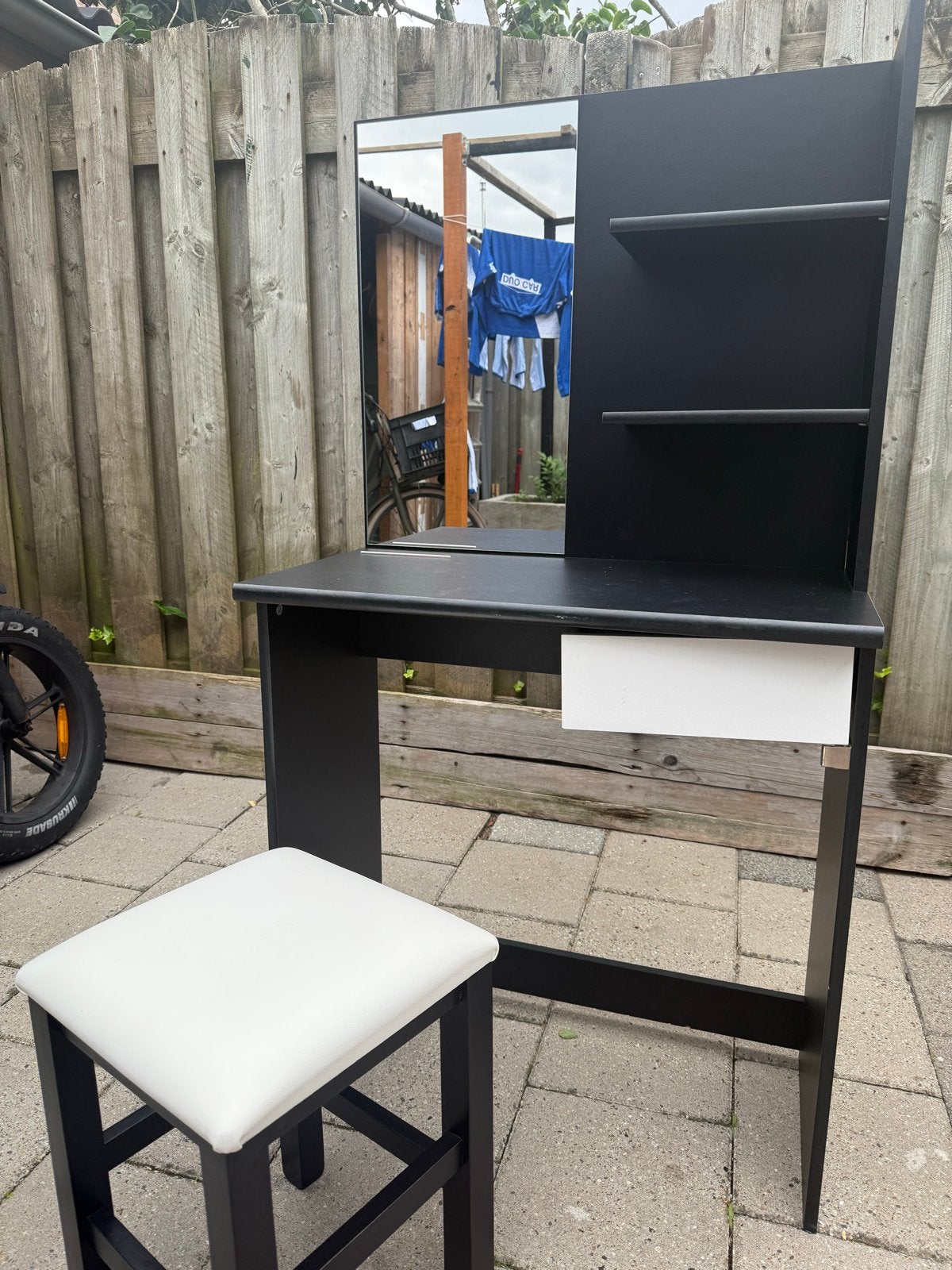Zwart make-up bureau met spiegel en krukje, Ophalen, Minder dan 50 cm, Gebruikt, Minder dan 100 cm