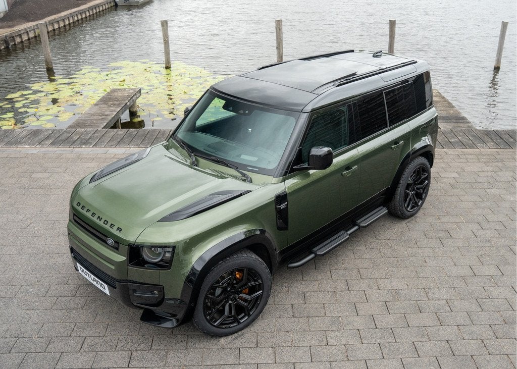 Land Rover Defender 110 P300e 110 X-Dynamic HSE | Outland Ed, Auto's, Land Rover, Gebruikt, Zwart, 4 cilinders, 3000 kg