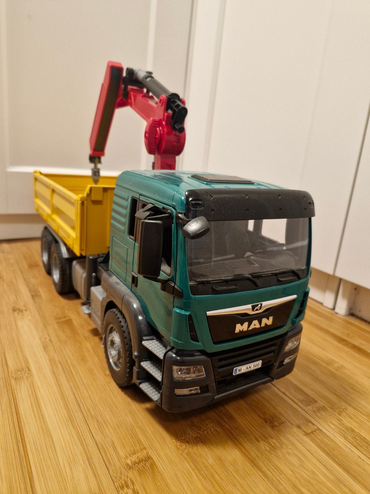 Bruder MAN TGS kraanwagen met 3 glascontainers, Ophalen of Verzenden, Gebruikt
