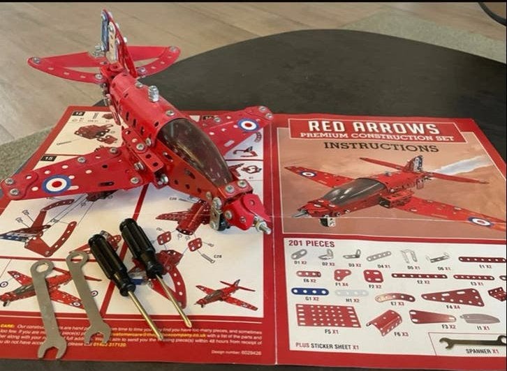 Red Arrows Vliegtuig Bouwpakket, Overige merken, Ophalen of Verzenden, Zo goed als nieuw, Groter dan 1:72