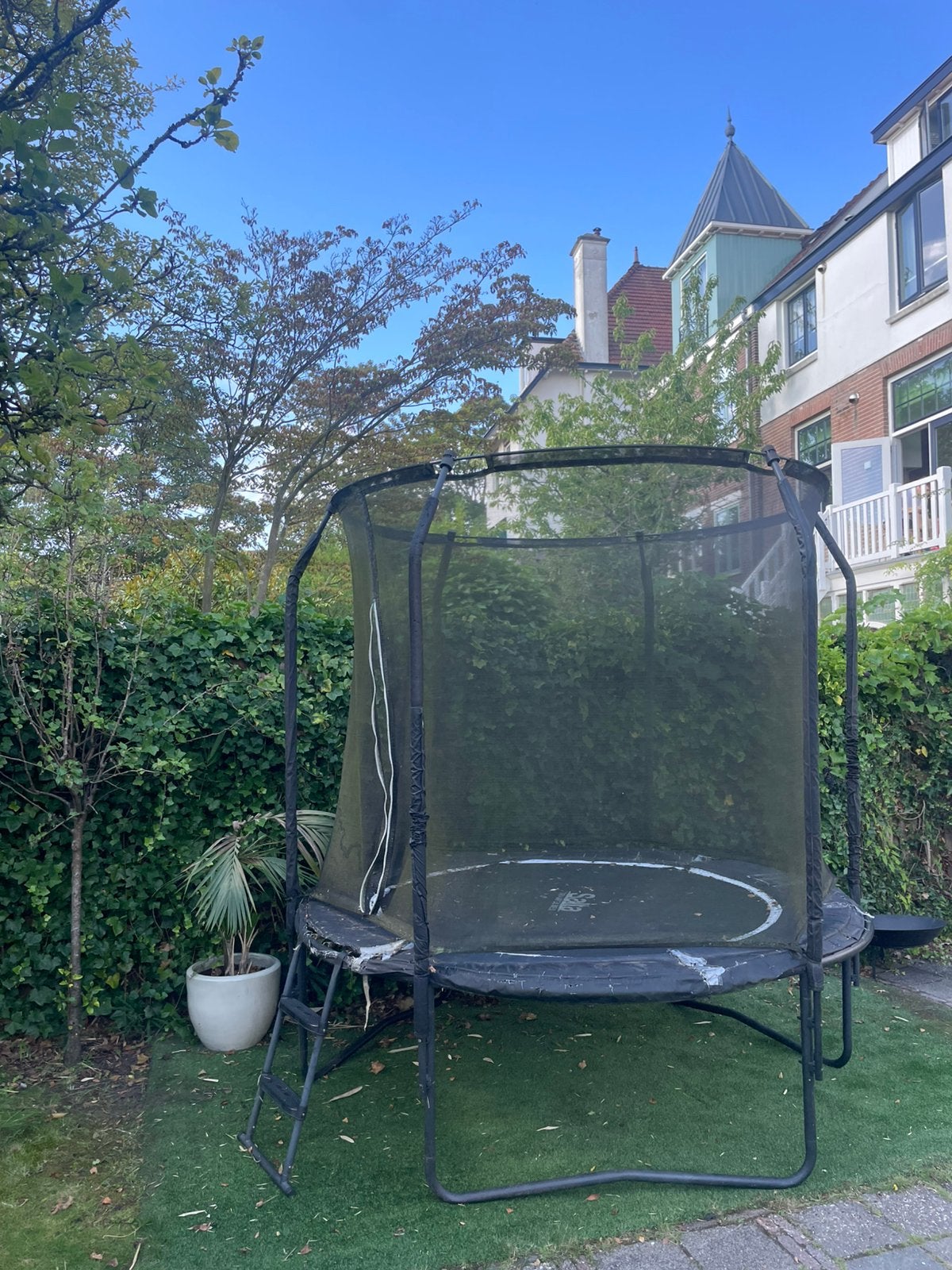 Trampoline, Ophalen, Gebruikt