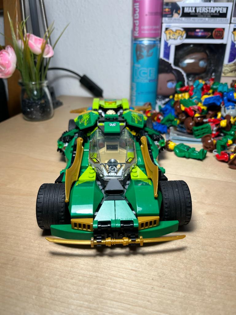 LEGO Ninjago Lloyd's Raceauto Groen Goud, Verzamelen, Transformers, Ophalen of Verzenden, Zo goed als nieuw