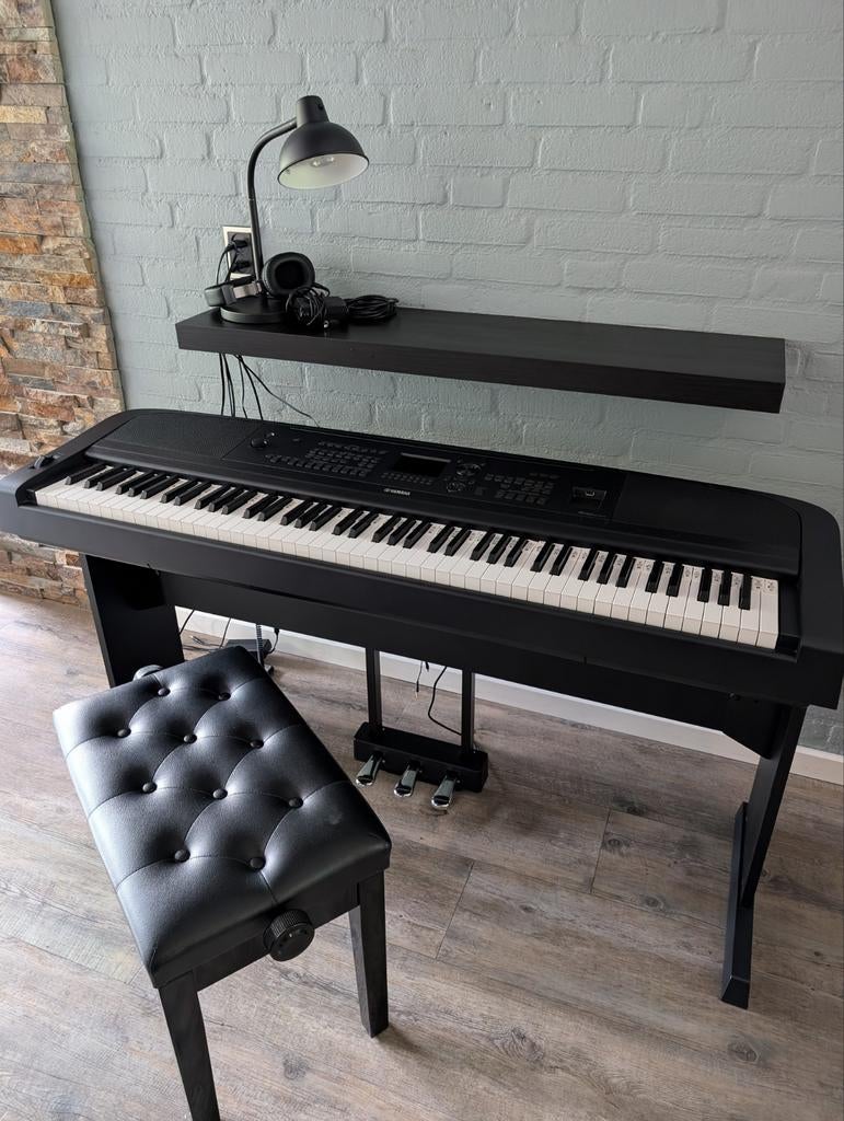 Yamaha Portable Grand DGX-670 – zo goed als nieuw, Ophalen, Zo goed als nieuw, Zwart