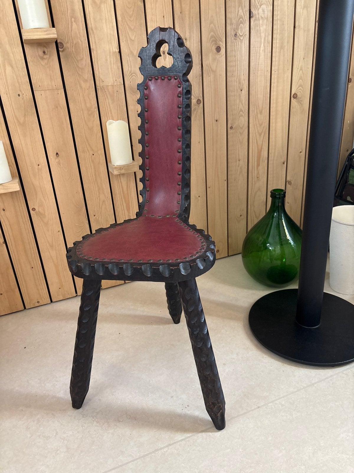 houten spaanse stoel met rood lederen zitting, Ophalen