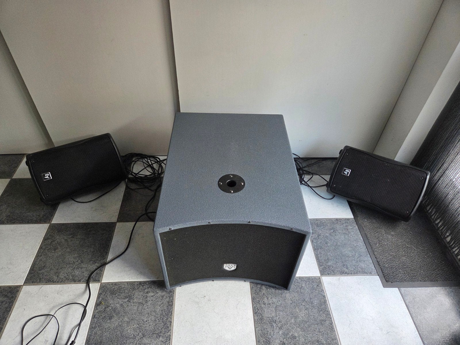 Complete geluidsset 2x ev zx1 top 1x actieve subwoofer 15", Ophalen, Gebruikt, 500 tot 1000 watt, P.A.