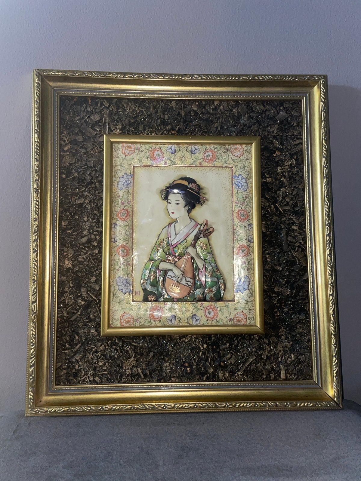 Ingelijste Japanse Geisha met Muziekinstrument, Antiek en Kunst, Schilderij, Japan, Meerkleurig, Geschilderd