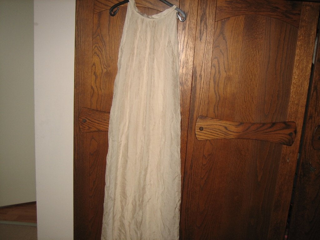 dames jurk/lang, Kleding | Dames, Beige, Ophalen of Verzenden, Zo goed als nieuw, Onder de knie