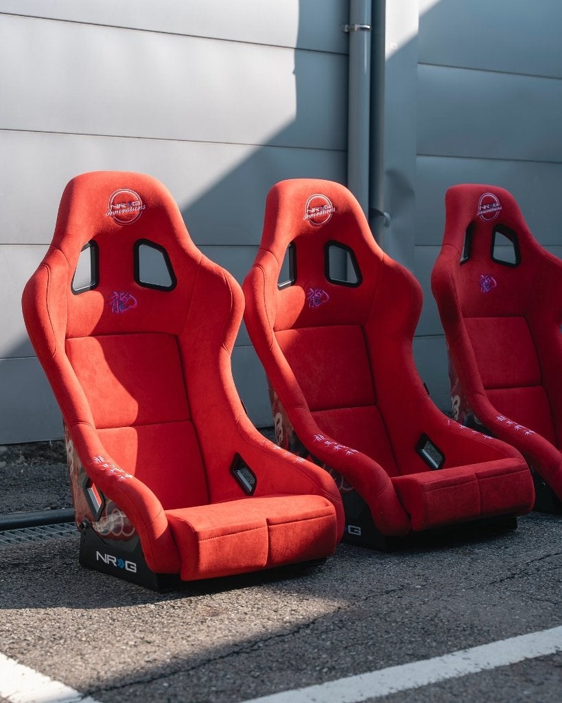 NRG Prisma Ultra Dragon rood Kuipstoel Sportstoel