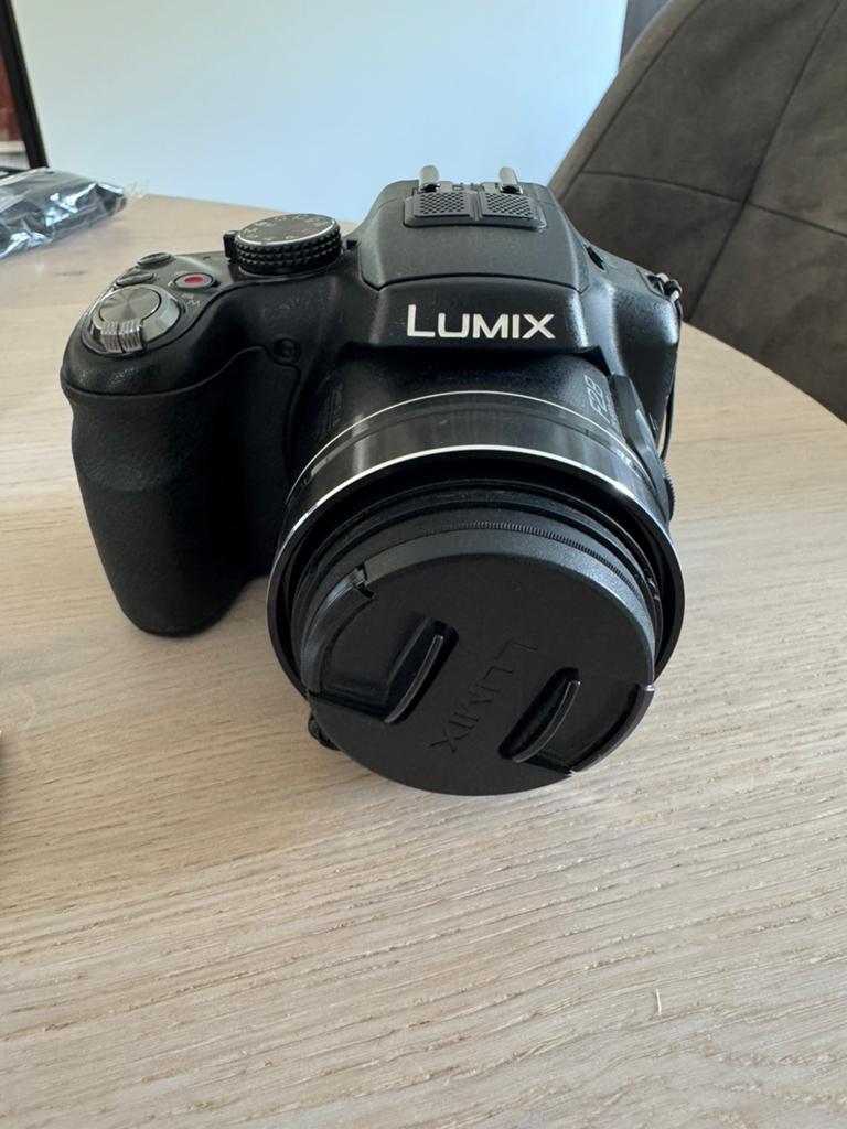 Panasonic dmc fz200 fotocamera met alle accessoires, Audio, Tv en Foto, Fotocamera's Digitaal, Ophalen, Overige Merken, 8 keer of meer