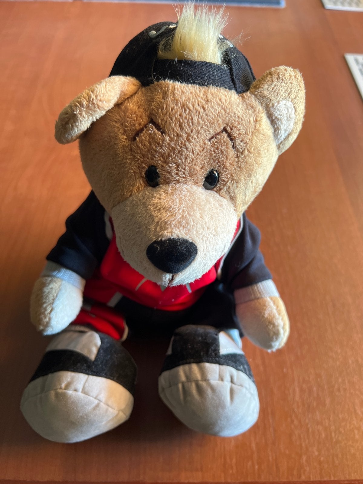 Vintage Völkl Volklino knuffelbeer met kleding en pet, Verzamelen, Ophalen of Verzenden, Zo goed als nieuw
