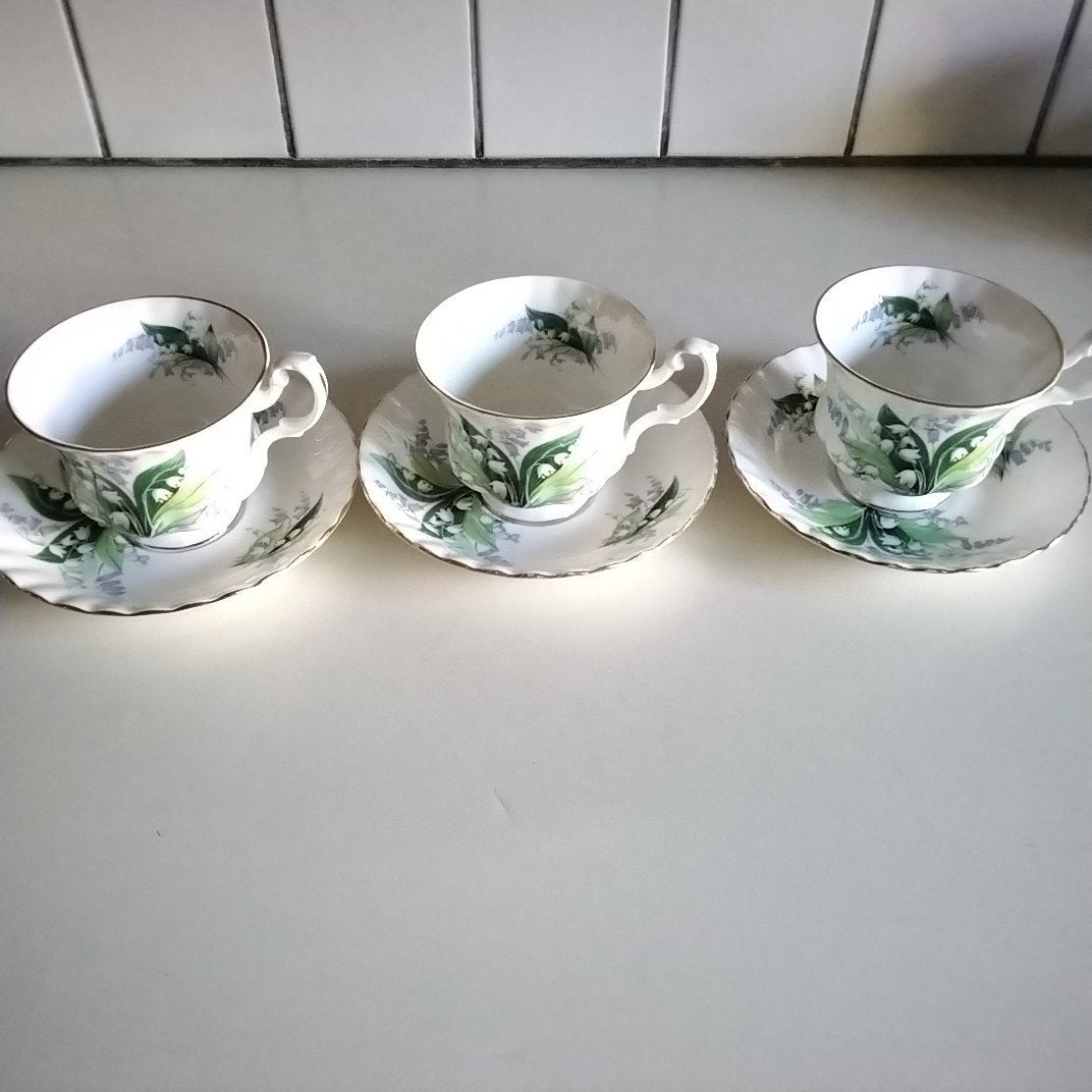 Set van 3 Royal Albert Lily of the Valley kop en schotels, Ophalen of Verzenden