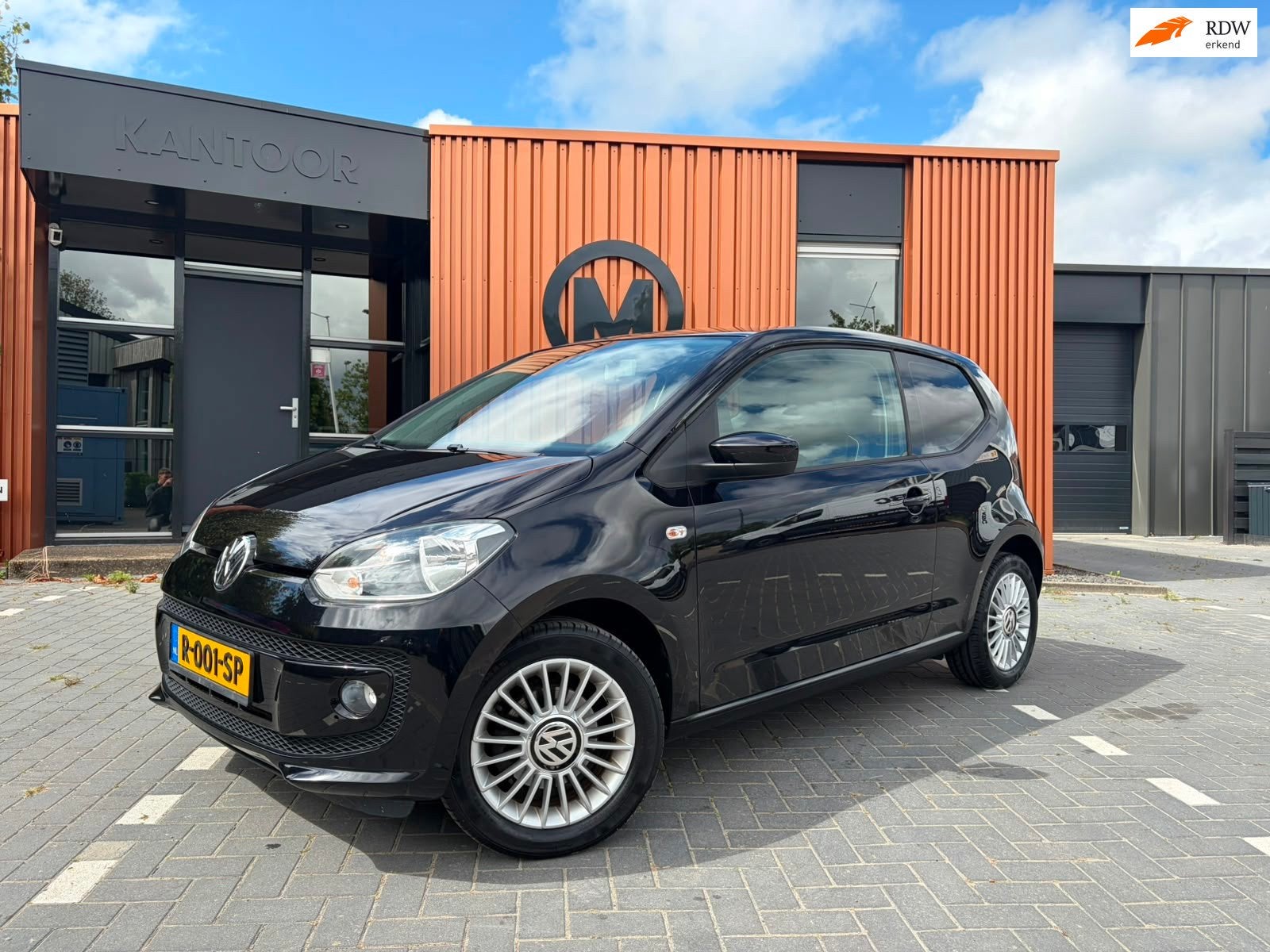 Volkswagen Up! 1.0 high up! Automaat/Stoelverw/Leder, Auto's, Volkswagen, Euro 5, Gebruikt, 4 stoelen, Stoelverwarming