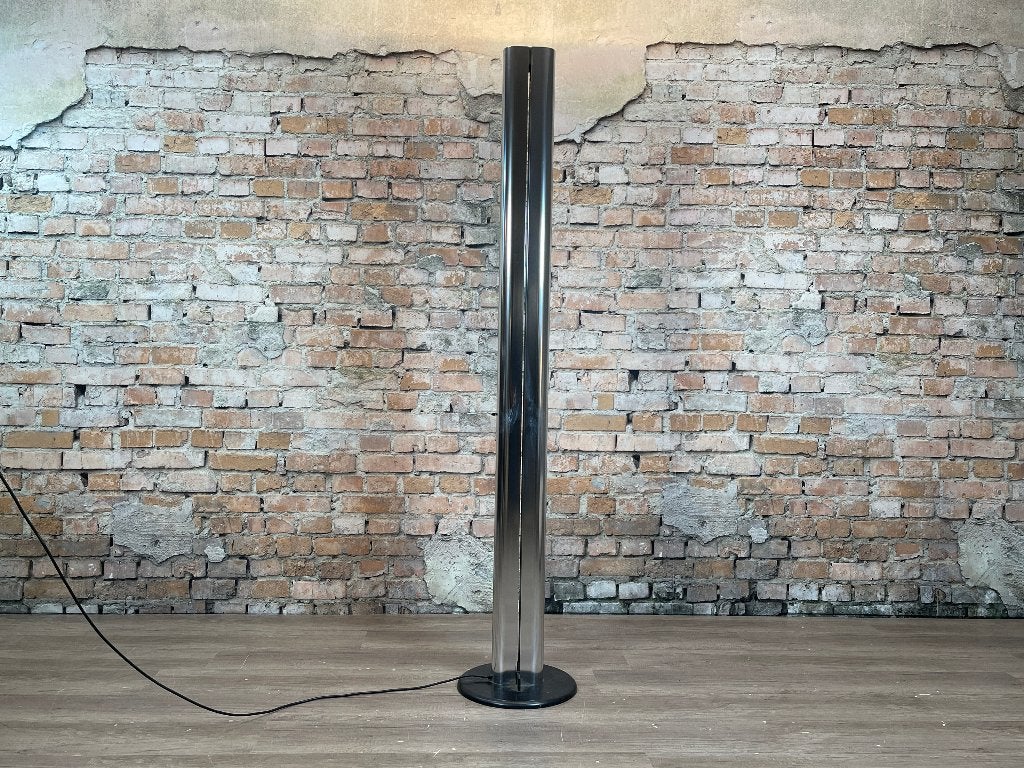 Artemide Megaron Vloerlamp – Chroom | Gianfranco Frattini