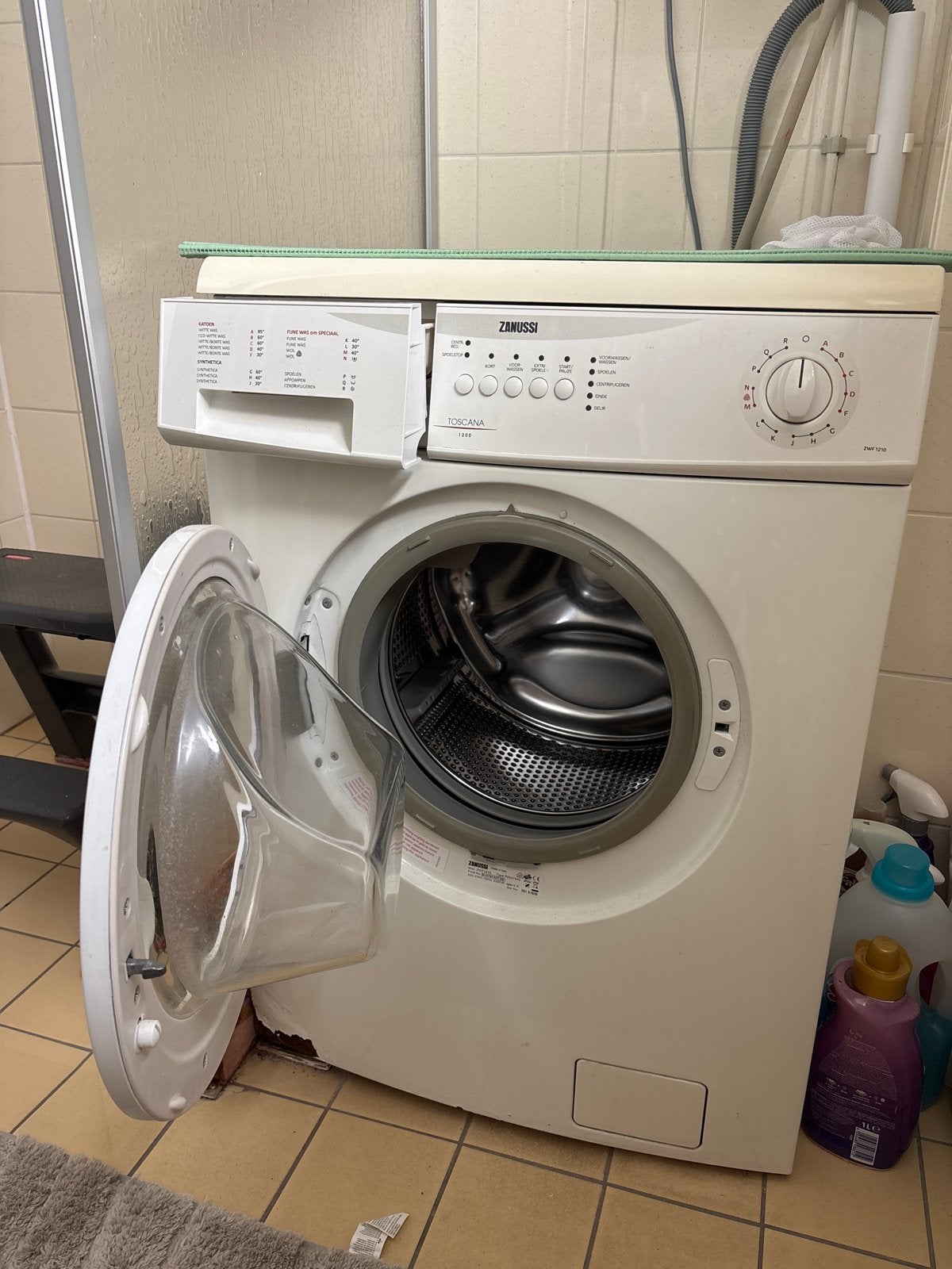 Zanussi wasmachine - werkt goed, wegens verhuizing, Ophalen, 6 tot 8 kg, Voorlader, 85 tot 90 cm