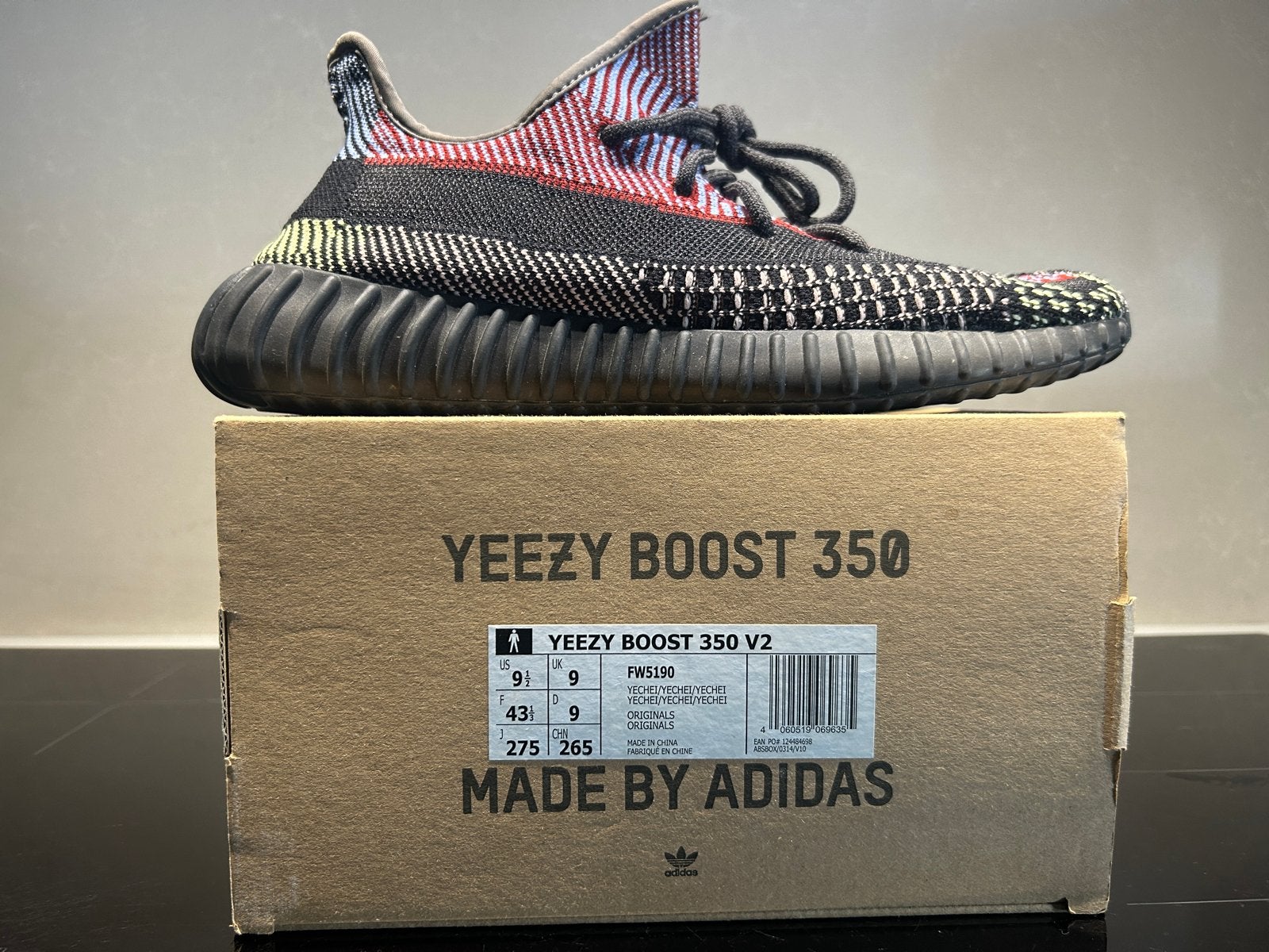 2 paar originele Adidas Yeezy 350 'Naturel' & 'Yechiel' - Ma, Kleding | Heren, Schoenen, Ophalen of Verzenden, Zo goed als nieuw