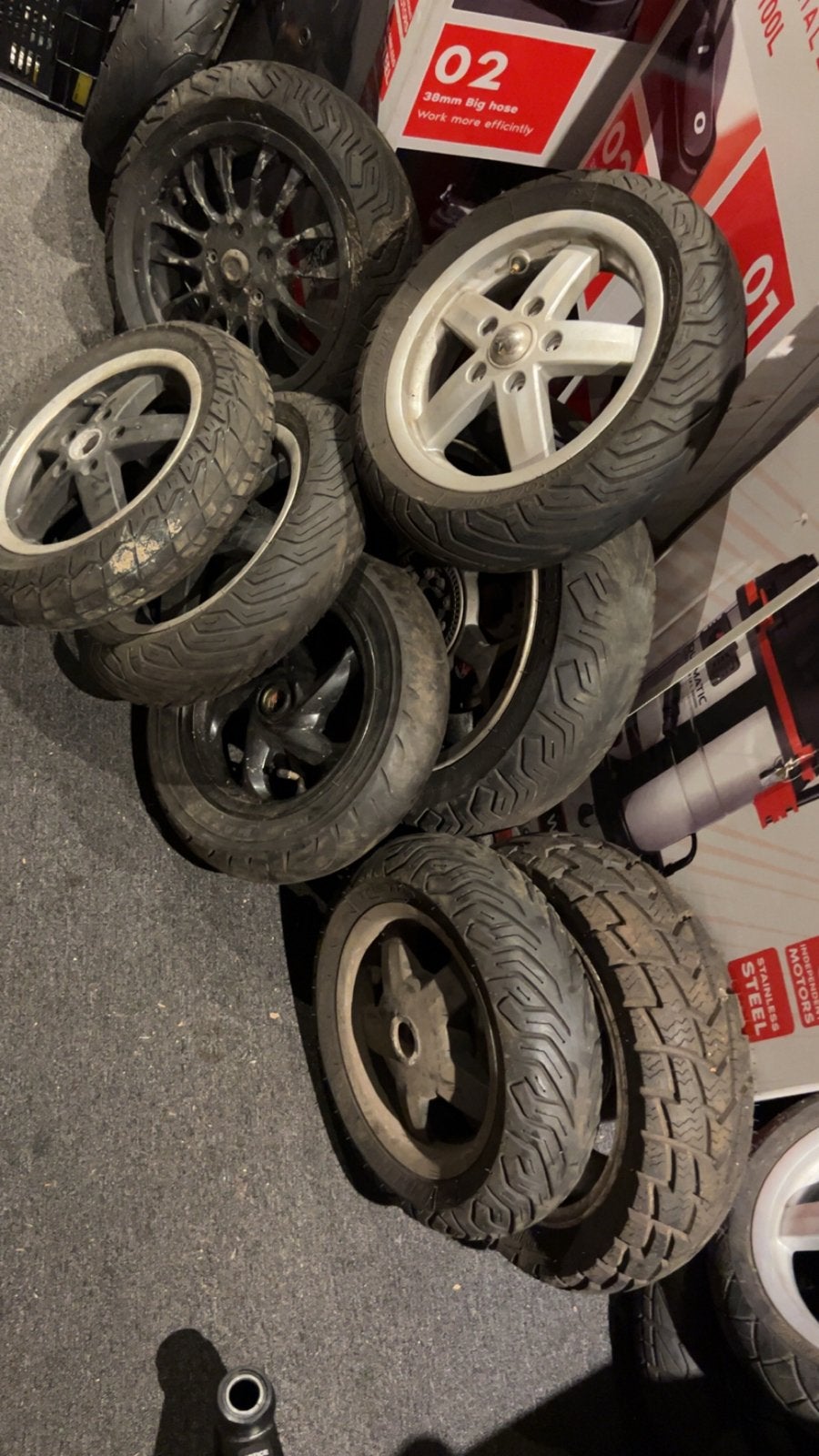 Partij scooter onderdelen, veel Vespa, ook los te koop, Ophalen of Verzenden, Gebruikt, Overige typen, Vespa