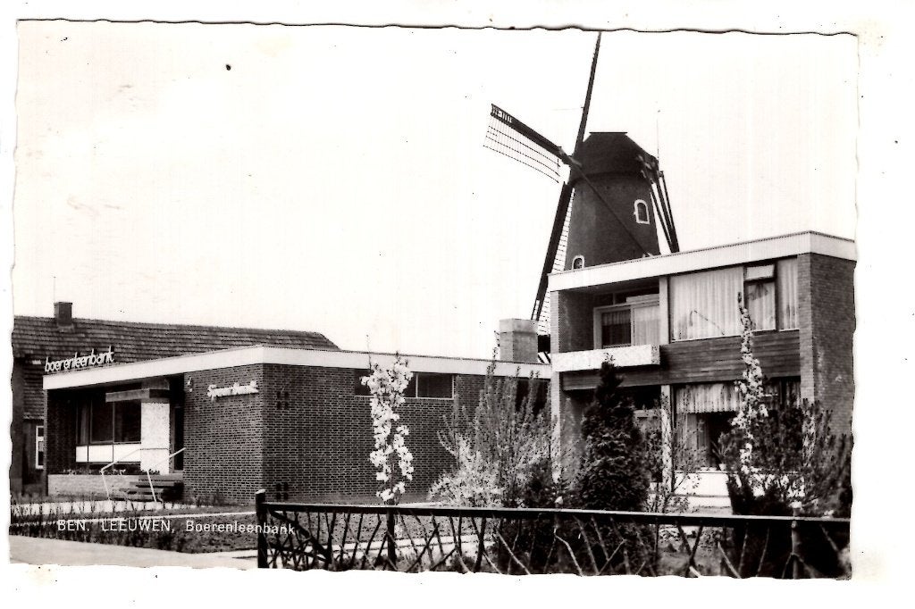 Beneden Leeuwen  Molen  met Boerenleenbank, Ophalen of Verzenden, 1940 tot 1960, Ongelopen, Gelderland