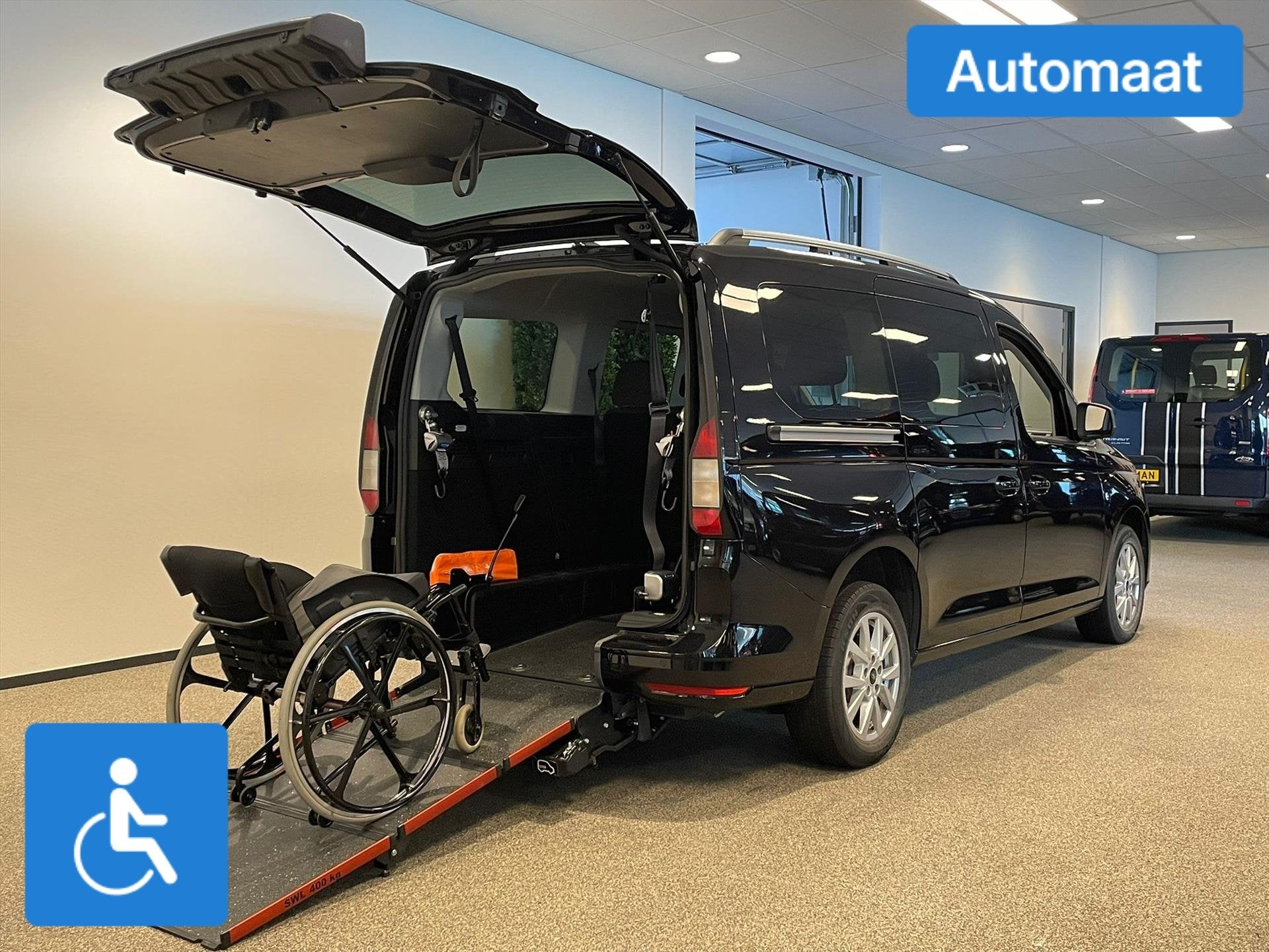 Ford Tourneo Connect L2 Rolstoelauto Automaat 5+1, Automaat, 12 maanden, Stof, Zwart